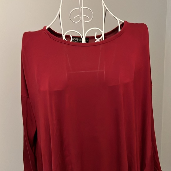 Top - Picture 2 of 3